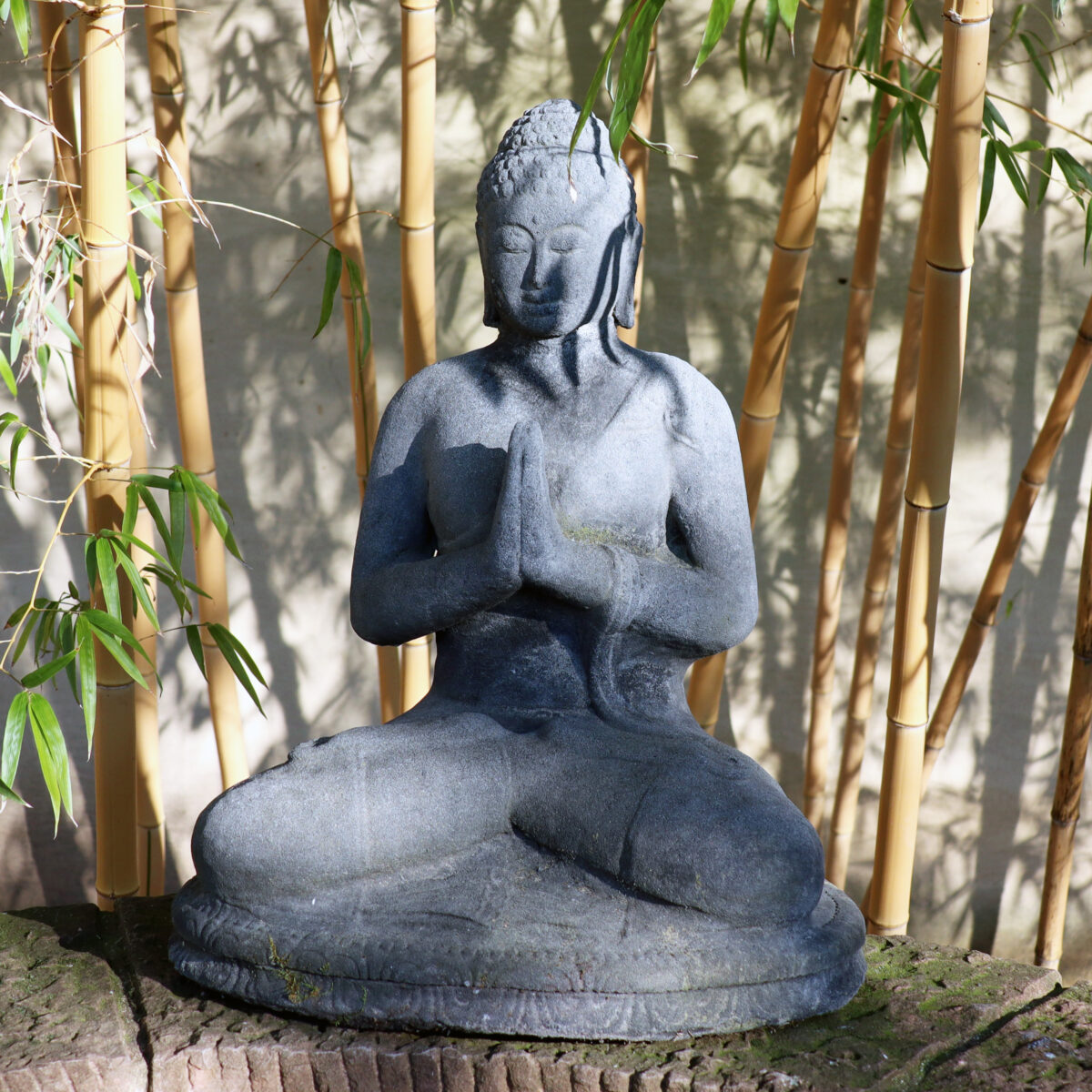 Sitzende Buddha Figur